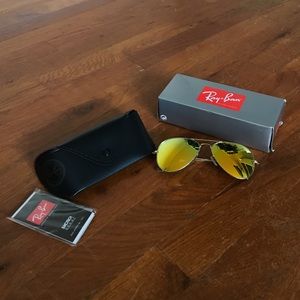 Green Reflective Ray Ban Aviator Sunglasses